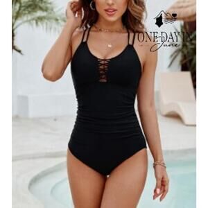 Blooming Jelly Tummy Control Strappy Back One Piece Swimsuit Size M
